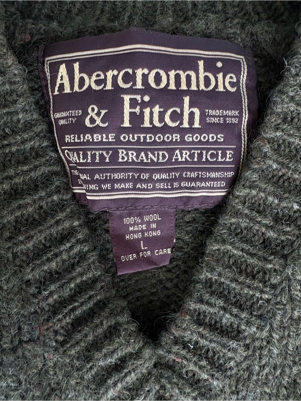 Vintage Abercrombie & Fitch 100% Wool  V-Neck Sweater Men’s Large 90's - Picture 2 of 4
